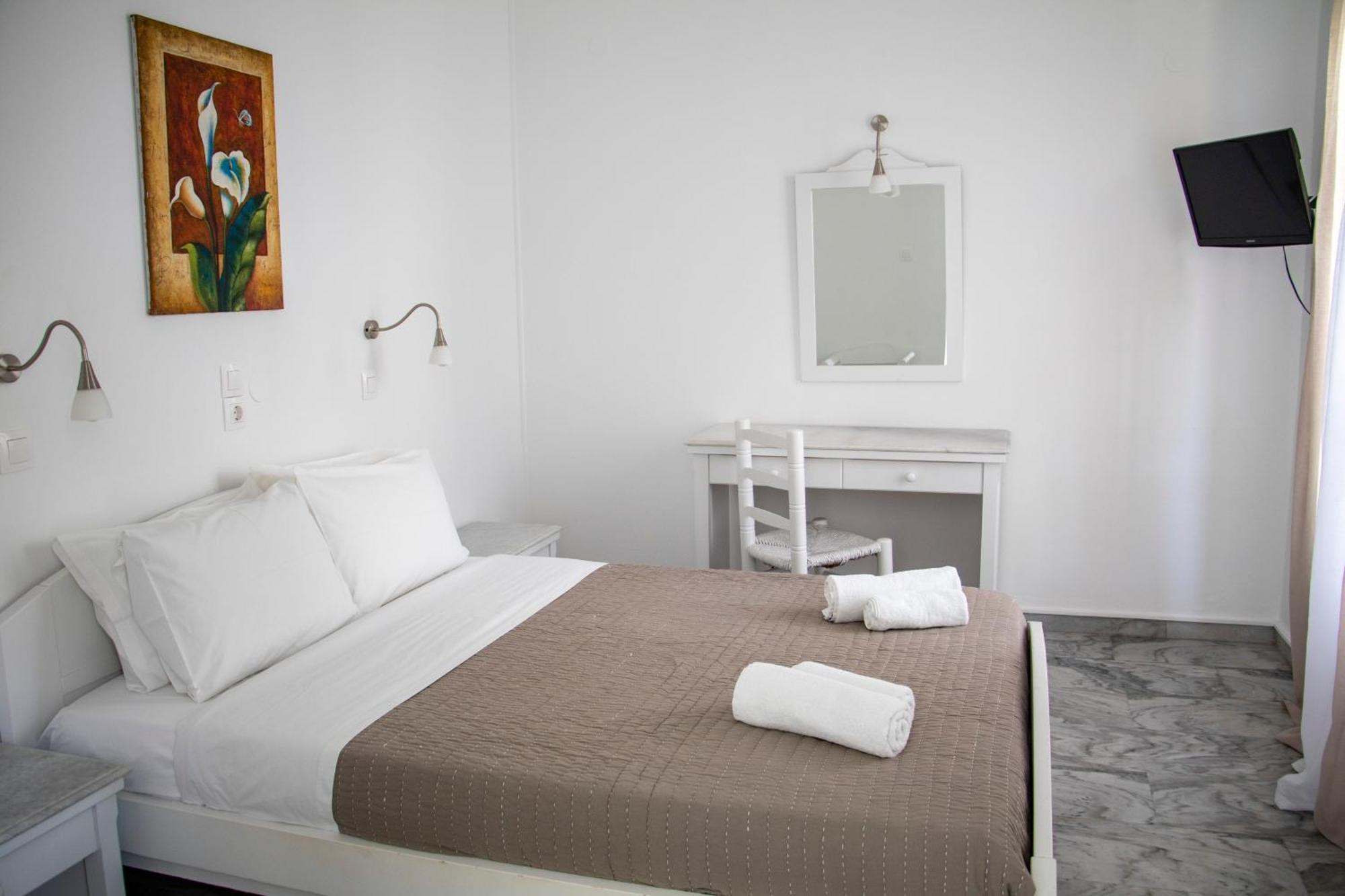Hotel Manos Naousa  Bagian luar foto
