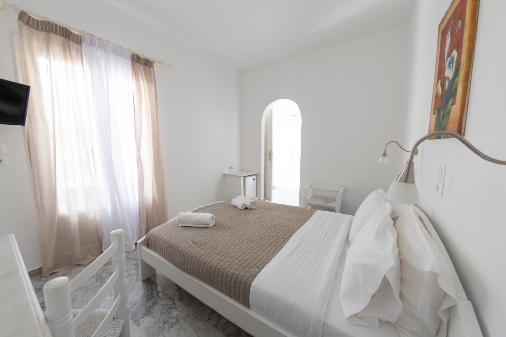 Hotel Manos Naousa  Bagian luar foto
